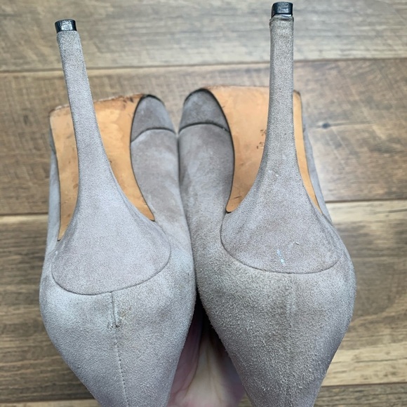 Gucci Grey Suede Closed-Toe Square Platform Stiletto Pump sz 38.5 / 8.5 - Picture 6 of 7